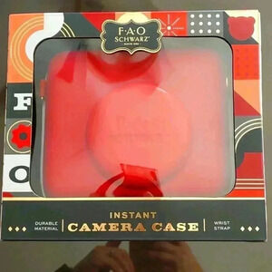 F.A.O SCHWARTZ CAMERA CASE